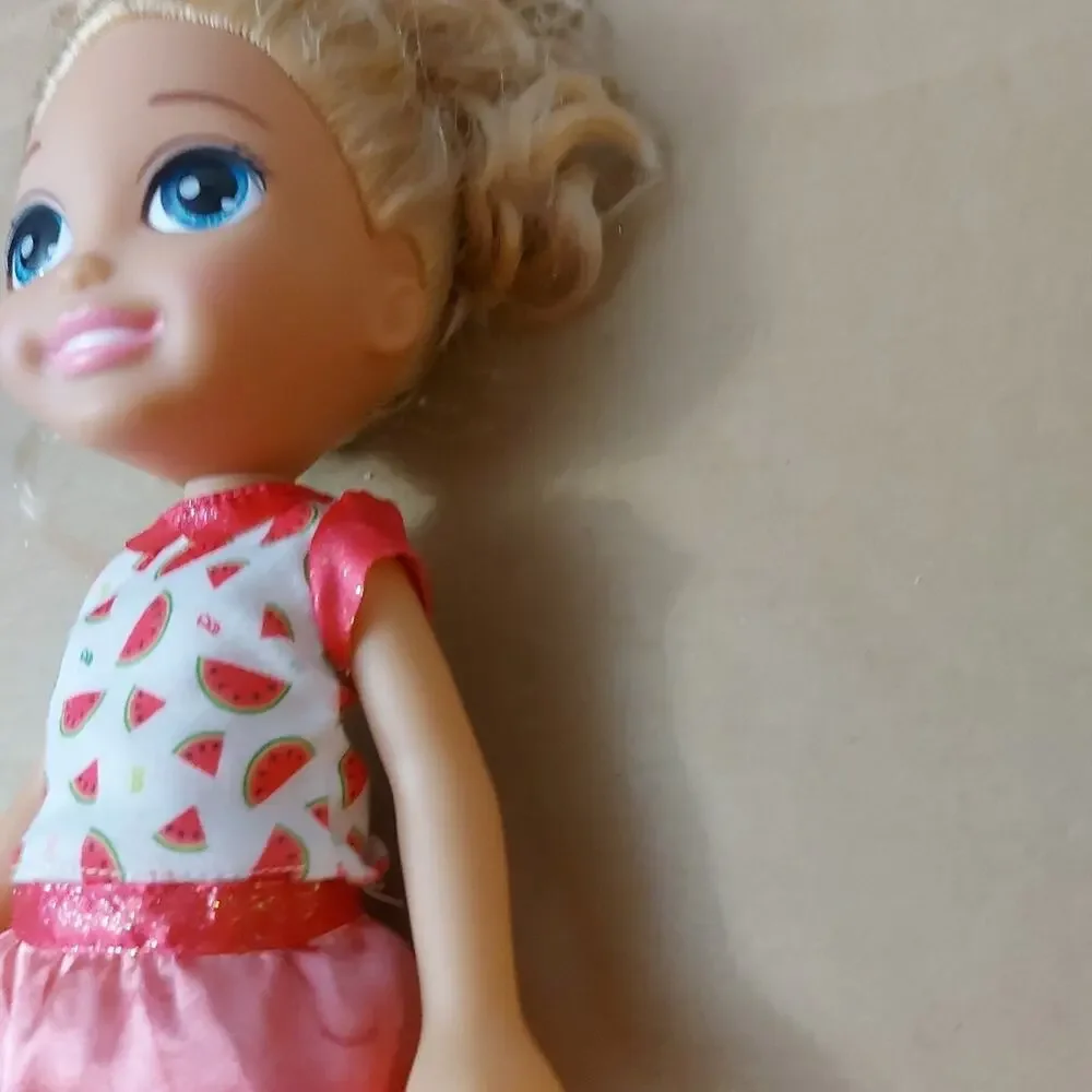Mattel Barbie Club Chelsea Doll 